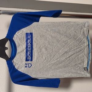 Kids Under Armour Baseball Shirt Size M